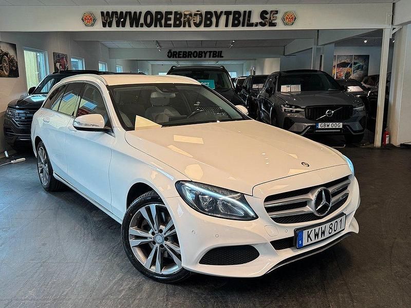 Vit Begagnad 2015 Mercedes C250 Kombi | 169 900 kr (Marknadspris) - Bild 1/4