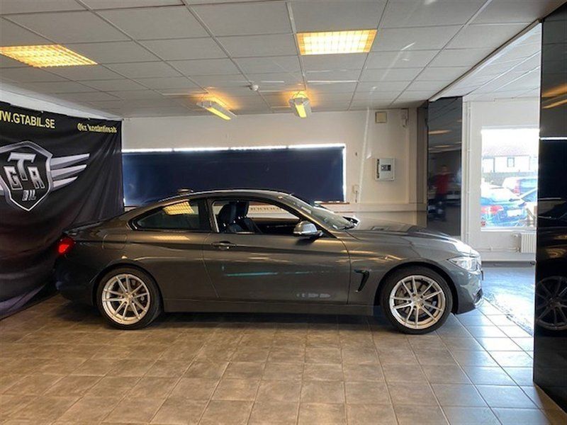 Begagnad BMW 435 Sport Line 313 HK (230 kW) 2014 Grå Sportkupé
