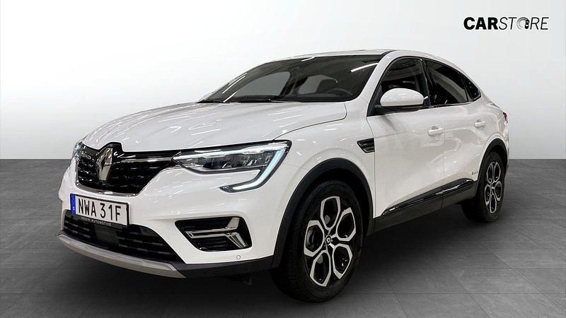 Vit Begagnad 2023 Renault Arkana SUV | 269 900 kr (Marknadspris) - Bild 1/4