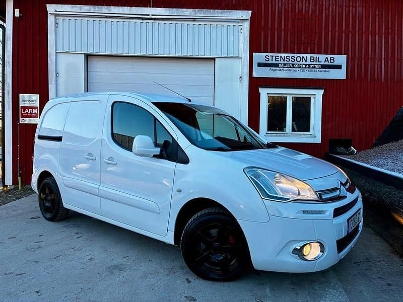 Vit Begagnad 2014 Citroën Berlingo Van | 49 500 kr (Marknadspris) - Bild 1/4