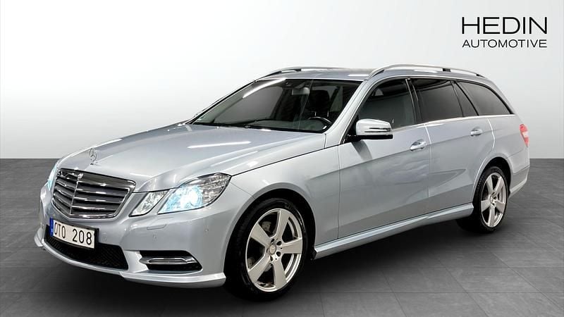 Silver Begagnad 2013 Mercedes E220 Kombi | 159 900 kr (Marknadspris) - Bild 1/4