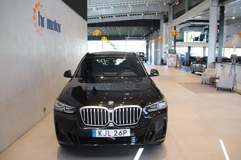 Svart Begagnad 2023 BMW X3 M Sport SUV | 499 000 kr - Bild 1/4