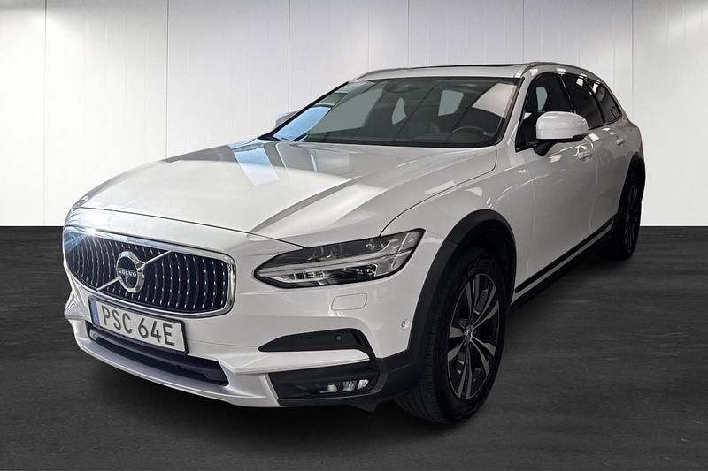 Vit (white) Begagnad 2020 Volvo V90 CC Kombi | 379 900 kr (Lite dyr) - Bild 1/4