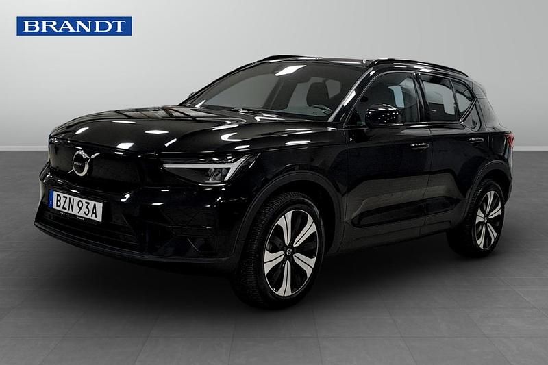 Begagnad Volvo XC40 Single Motor 175 kW (238 HK) 2023 Svart SUV
