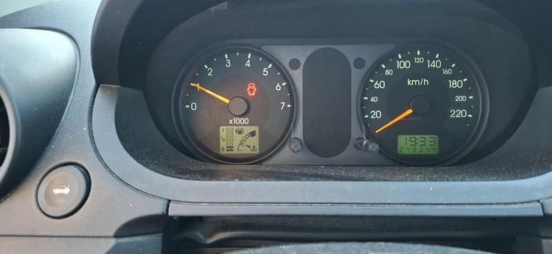 Begagnad Ford Fiesta 60 HK (44 kW) 2003 Halvkombi