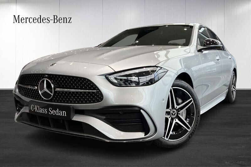 Silver Ny 2024 Mercedes C300e AMG line Sedan | 564 050 kr (Bra pris) - Bild 1/4
