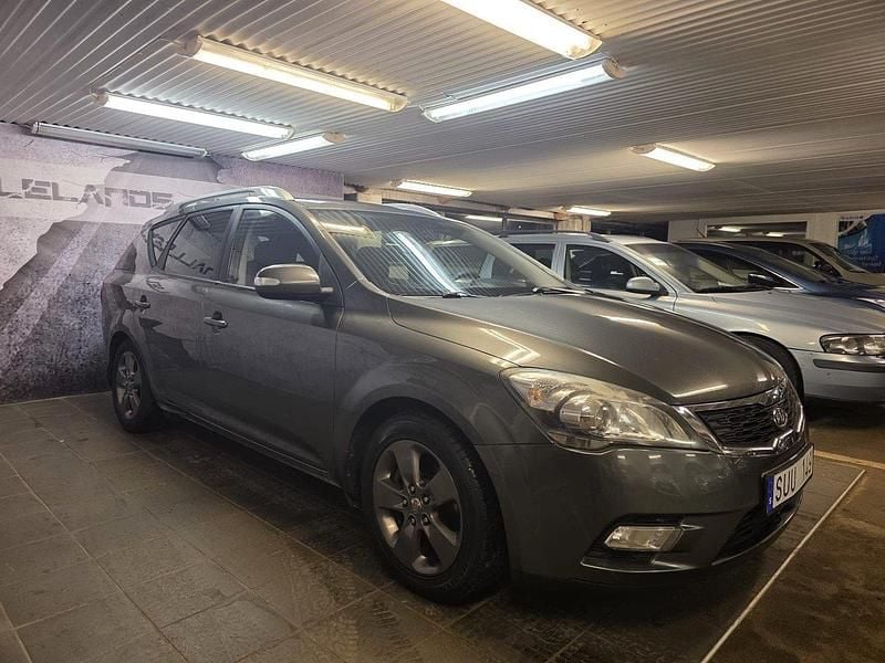 Silver Begagnad 2010 Kia Ceed Sportswagon Kombi | 29 900 kr (Marknadspris) - Bild 1/4