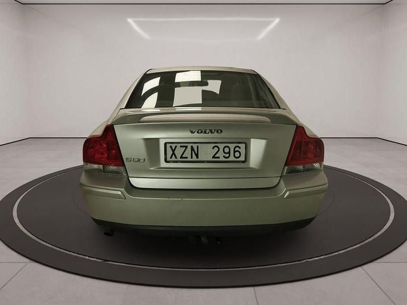 Begagnad Volvo S60 Kinetic 140 HK (102 kW) 2006 Ljusgrå Sedan