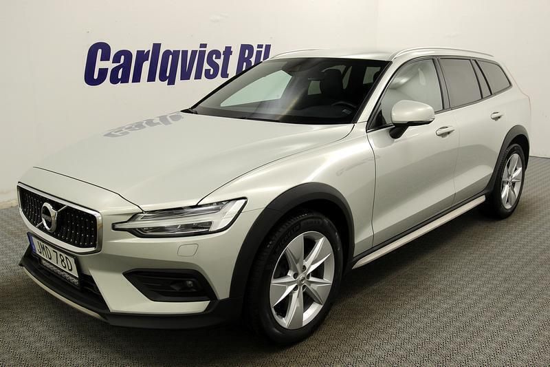 Birch light metallic Begagnad 2019 Volvo V60 SE Kombi | 269 000 kr (Lite dyr) - Bild 1/4