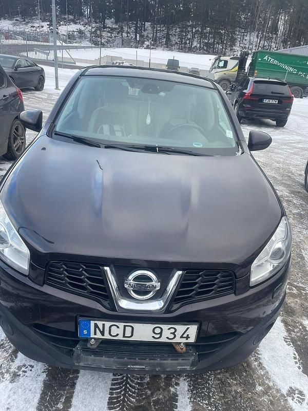 Begagnad Nissan Qashqai 130 HK (95 kW) 2013 SUV