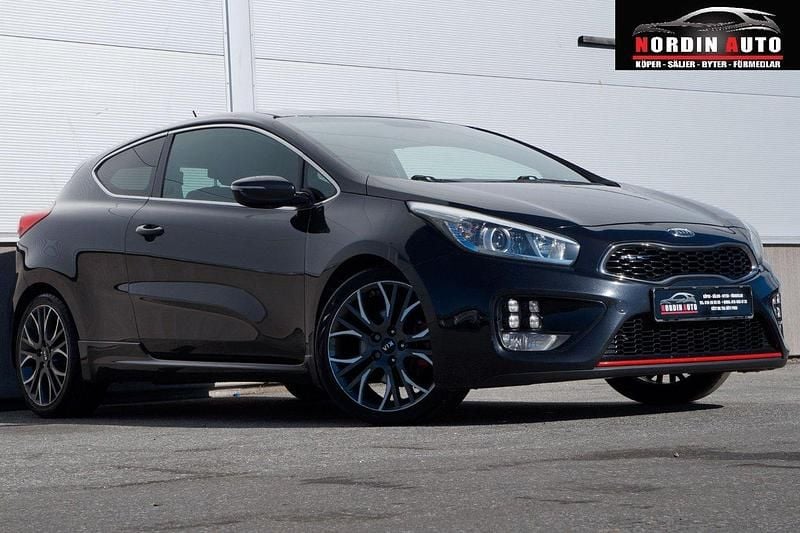 Svart Begagnad 2013 Kia ProCeed 2 Halvkombi | 89 900 kr (Superpris) - Bild 1/4