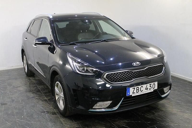 Begagnad Kia Niro Advance 105 HK (77 kW) 2017 Blå SUV