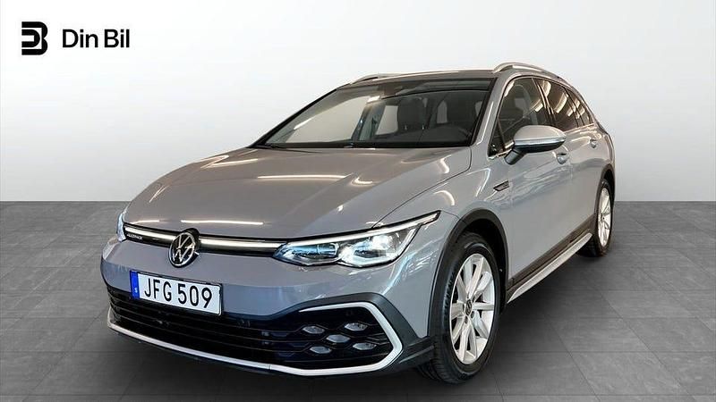 Grå Begagnad 2022 VW Golf Alltrack Kombi | 329 900 kr (Lite dyr) - Bild 1/4