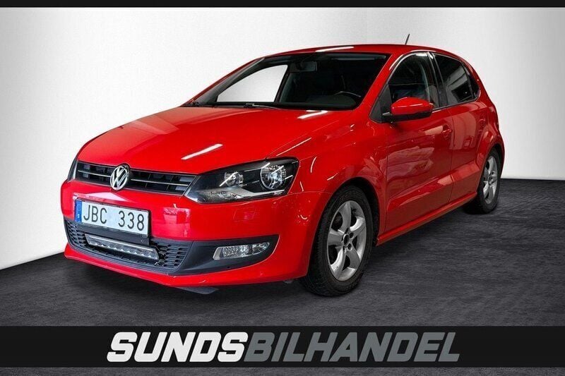 Röd Begagnad 2009 VW Polo Halvkombi | 59 900 kr (Marknadspris) - Bild 1/4