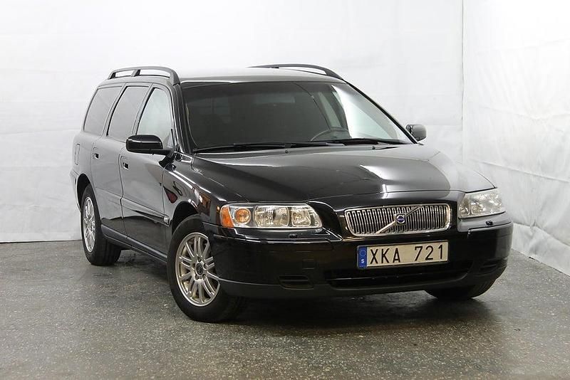 Begagnad Volvo V70 Business Edition 140 HK (102 kW) 2005 Svart Kombi