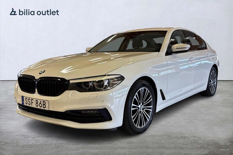 Vit Begagnad 2019 BMW 520 Sport Line Sedan | 284 900 kr (Superpris) - Bild 1/3
