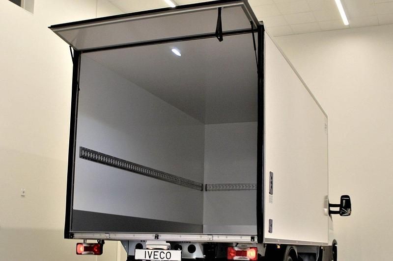 Ny Iveco Daily 157 HK (115 kW) 2025 Vit Van