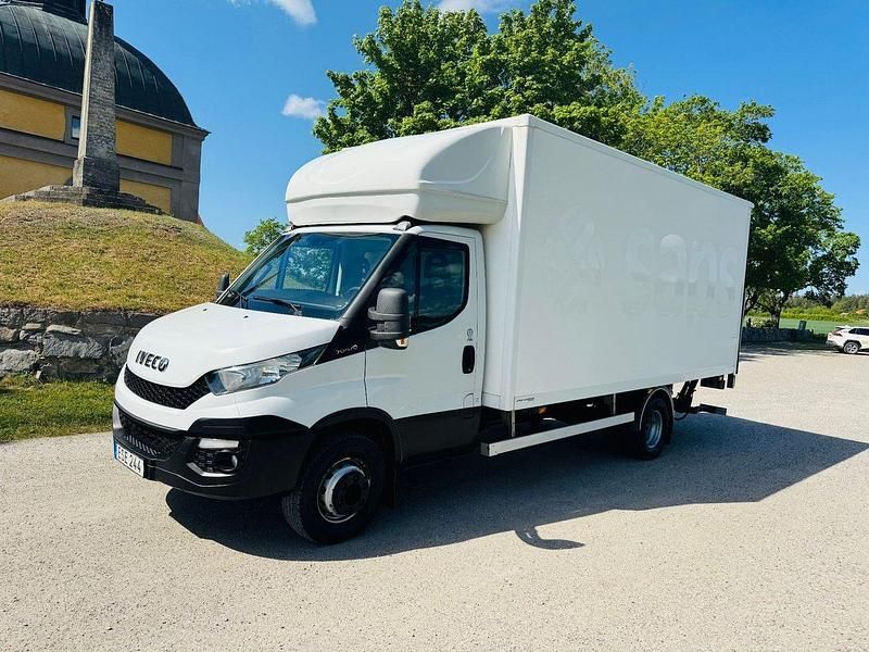Vit Begagnad 2016 Iveco Daily Van | 337 375 kr - Bild 1/4