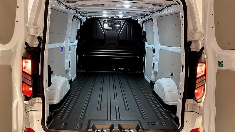 Ny Ford Transit Custom 2026 Vit Pickup