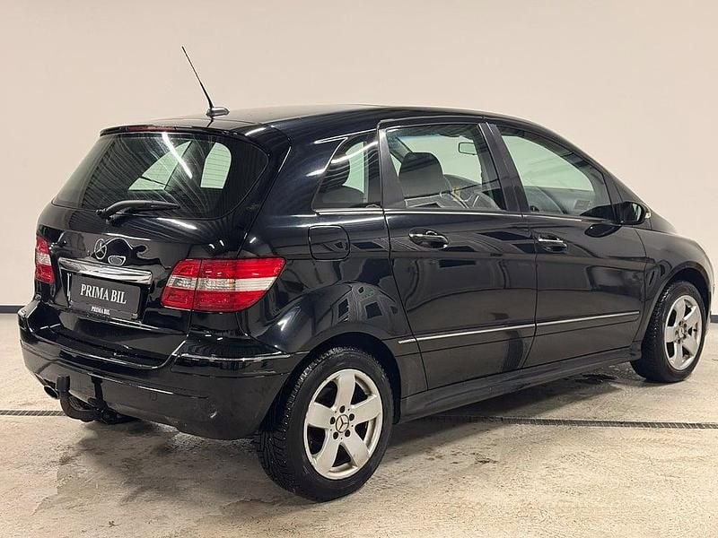Begagnad Mercedes B170 116 HK (85 kW) 2005 Svart Minibuss