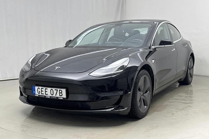 Svart Begagnad 2019 Tesla Model 3 Sedan | 140 000 kr - Bild 1/4