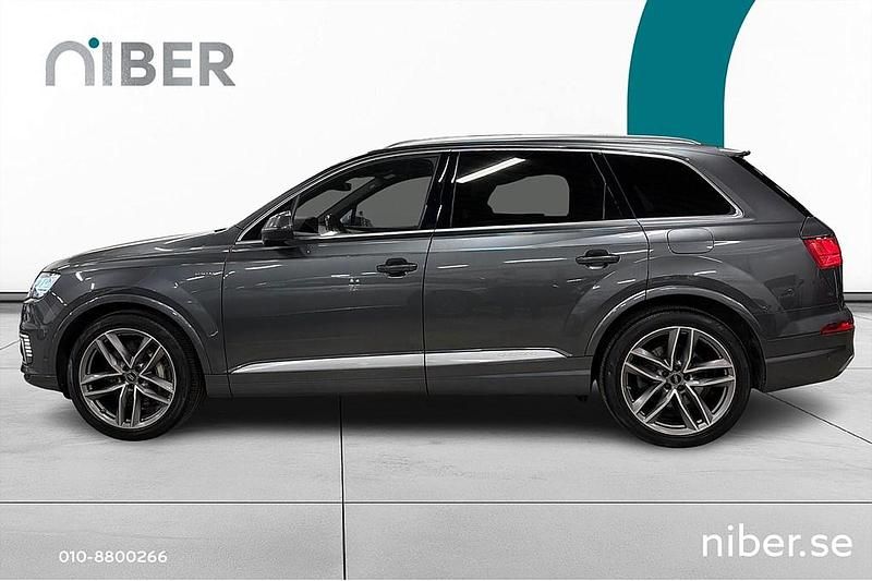 Begagnad Audi Q7 2017 Grå SUV