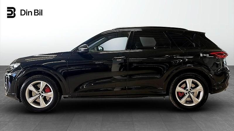 Begagnad Audi Q5 S-Line 367 HK (269 kW) 2025 Svart SUV