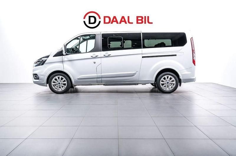 Vit Begagnad 2020 Ford Tourneo Minibuss | 319 700 kr (Superpris) - Bild 1/4