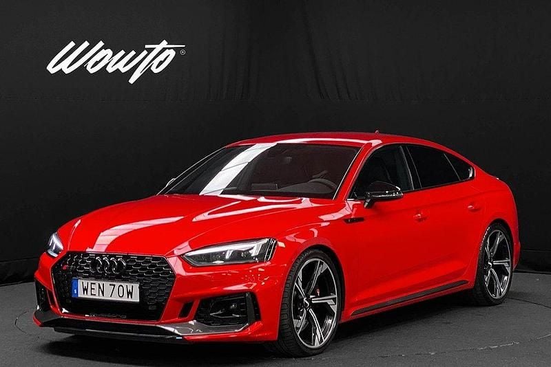 Röd (misanoröd metallic) Begagnad 2019 Audi RS5 Sportback Sport Halvkombi | 649 800 kr - Bild 1/3