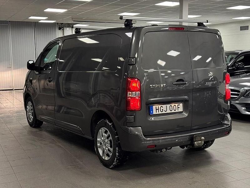 Begagnad Peugeot Expert 180 HK (132 kW) 2023 Grå Van