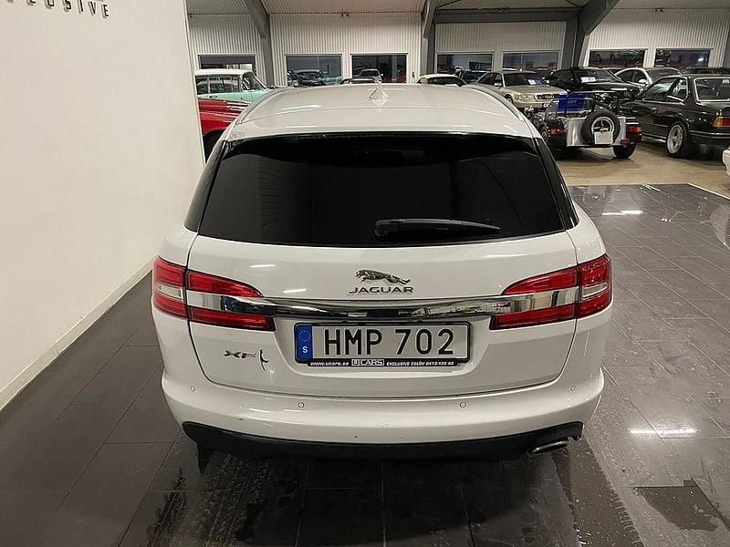 Begagnad Jaguar XF Sportbrake 200 HK (147 kW) 2014 Vit Kombi