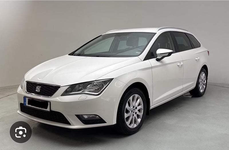 Vit Begagnad 2016 Seat Leon ST Style Kombi | 59 000 kr (Marknadspris) - Bild 1/4