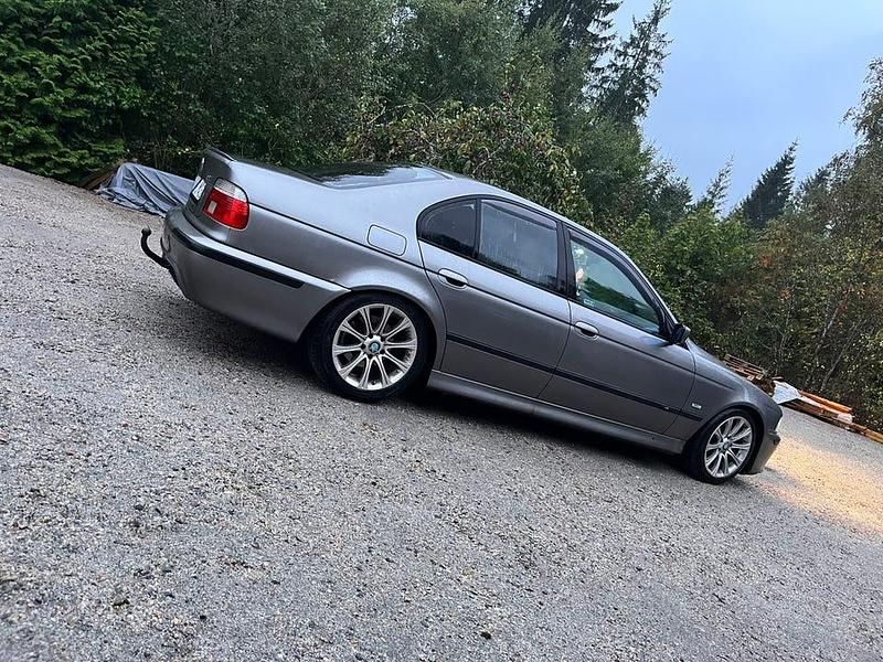 Begagnad BMW 525 192 HK (141 kW) 2002 Sedan