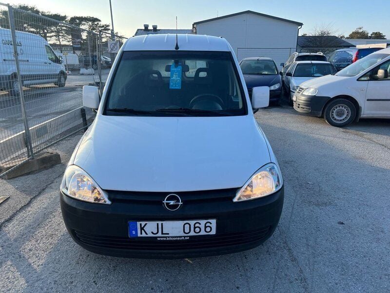 Begagnad Opel Combo Eco 94 HK (69 kW) 2008 Vit Minibuss