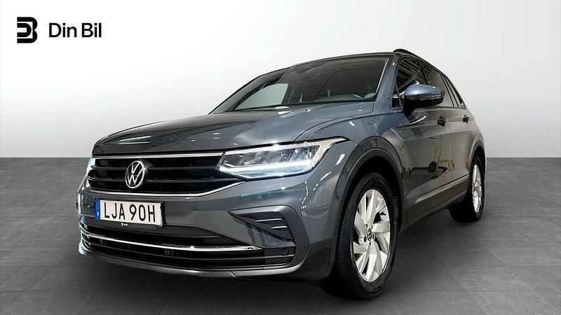 Grå Begagnad 2020 VW Tiguan Life SUV | 274 900 kr (Lite dyr) - Bild 1/4