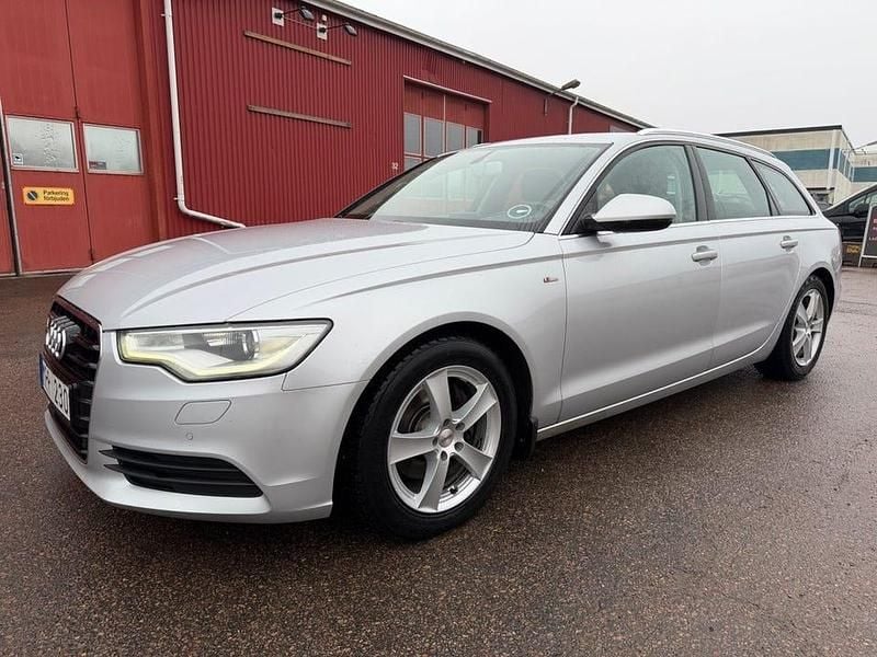 Begagnad Audi A6 S-Line 177 HK (130 kW) 2012 Silver