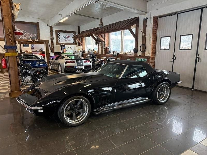 Begagnad Chevrolet Corvette Stingray 355 HK (261 kW) 1968 Svart