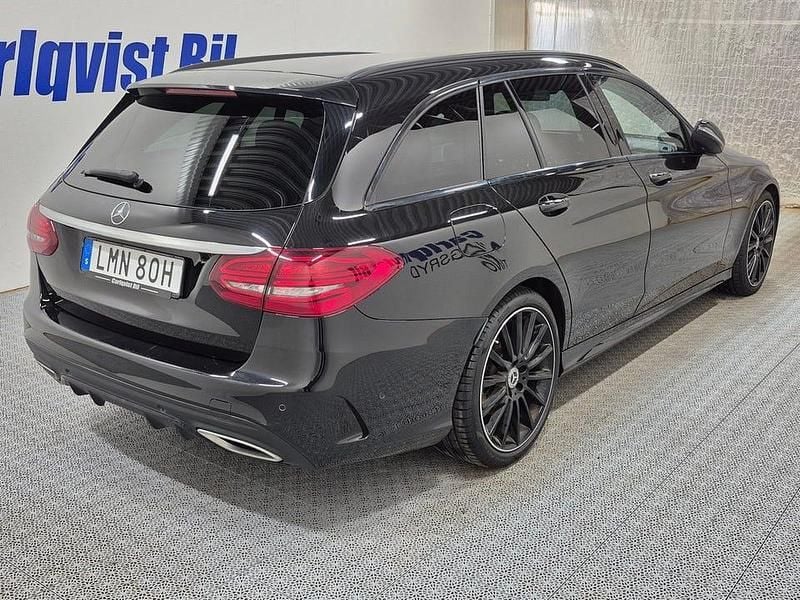 Begagnad Mercedes C220 AMG 194 HK (142 kW) 2021 Obsidiansvart metallic Kombi