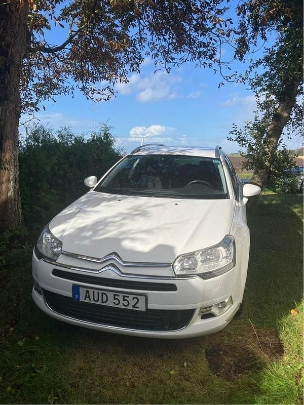 Vit Begagnad 2014 Citroën C5 Kombi | 38 000 kr (Superpris) - Bild 1/4