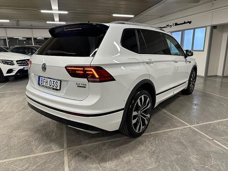 Begagnad VW Tiguan Allspace R-line 190 HK (139 kW) 2018 Vit SUV