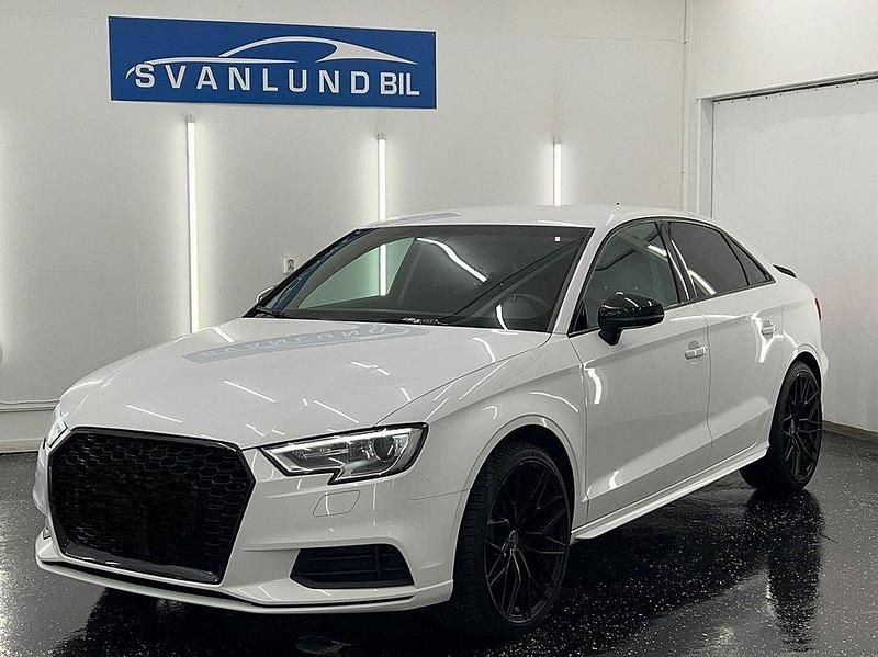 Begagnad 2017 Audi A3 Comfort Sedan | 179 800 kr (Marknadspris) - Bild 1/4