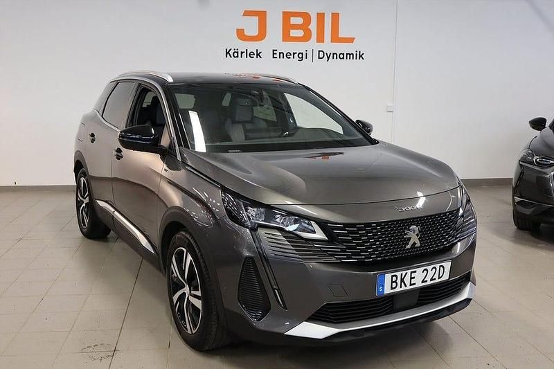 Grå Begagnad 2021 Peugeot 3008 GT SUV | 279 900 kr (Lite dyr) - Bild 1/4