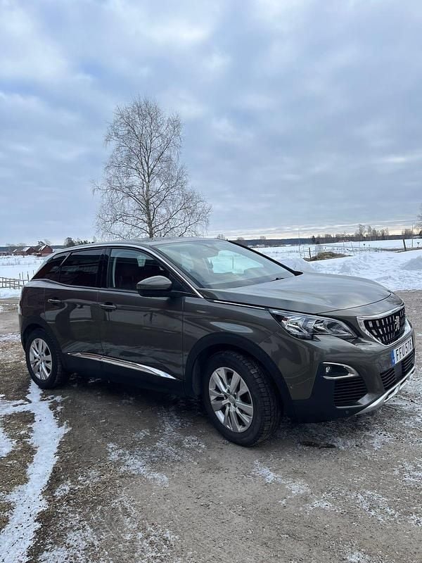 Begagnad Peugeot 3008 120 HK (88 kW) 2017 SUV