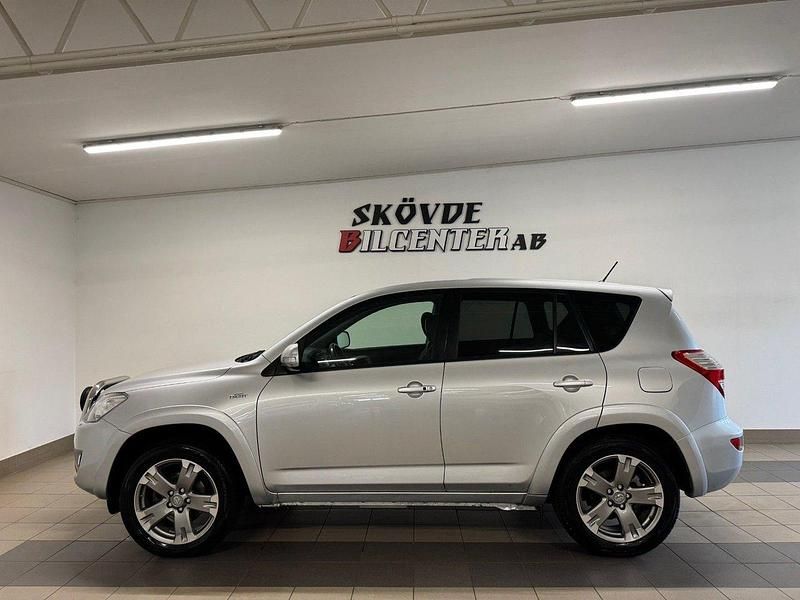 Silver Begagnad 2009 Toyota RAV4 SUV | 79 900 kr - Bild 1/4