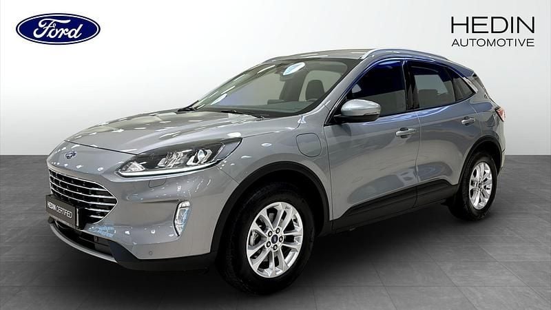 Grå (grey) Begagnad 2022 Ford Kuga Titanium SUV | 254 900 kr (Marknadspris) - Bild 1/4