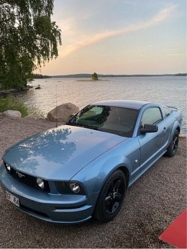 Blå Begagnad 2007 Ford Mustang GT Sportkupé | 139 900 kr - Bild 1/4
