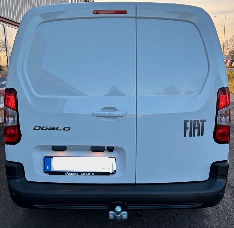 Begagnad Fiat e-Doblò 100 kW (136 HK) 2024 Vit Minibuss