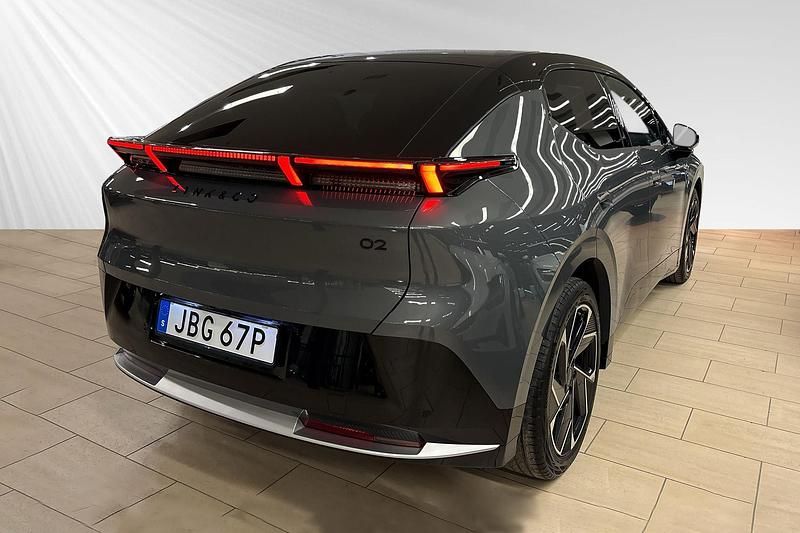 Begagnad Lynk & Co 02 2025 Grå