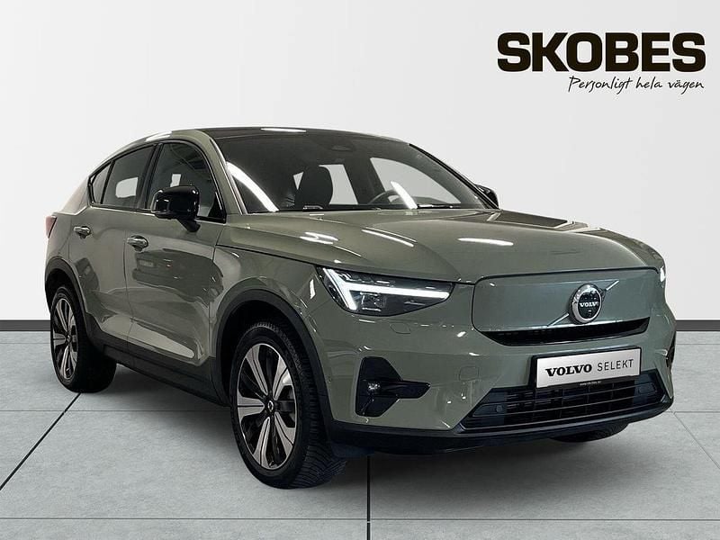 Grön Begagnad 2023 Volvo EC40 Ultimate SUV | 389 400 kr (Marknadspris) - Bild 1/3