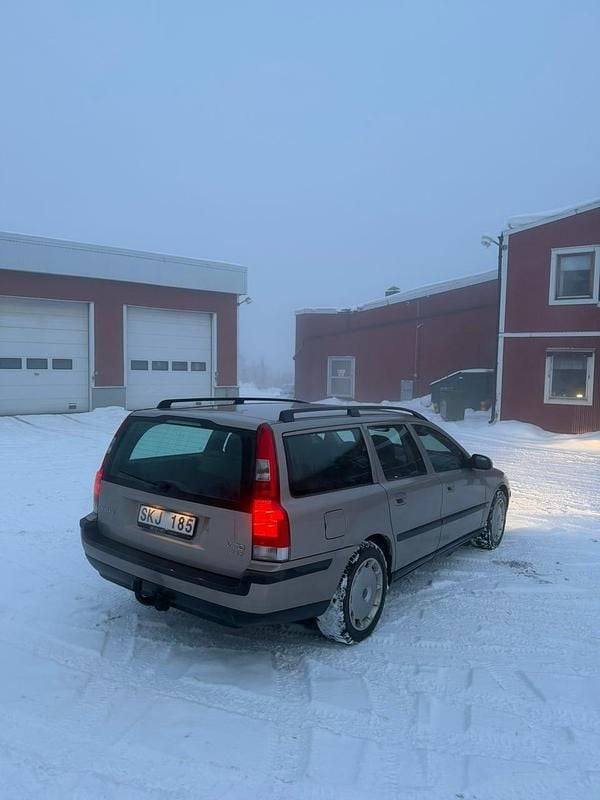 Begagnad Volvo V70 200 HK (147 kW) 2001 Kombi